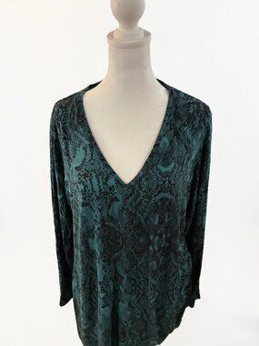 INC Blue/Black Snakeskin Fabric V-Neck, Long-Sleeved Shirt with size tie 2X